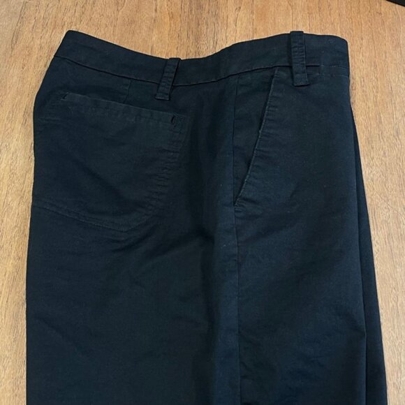 Vince Women's Casual Shorts - Black - Size 10 (32x12) - EUC - Picture 4 of 8